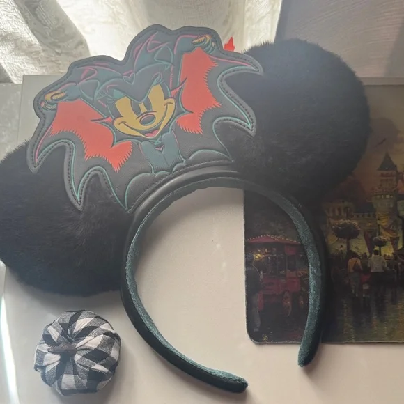 Minnie Mouse Disney Halloween 2023 Fuzzy Ears Glow in the Dark - Picture 4 of 6